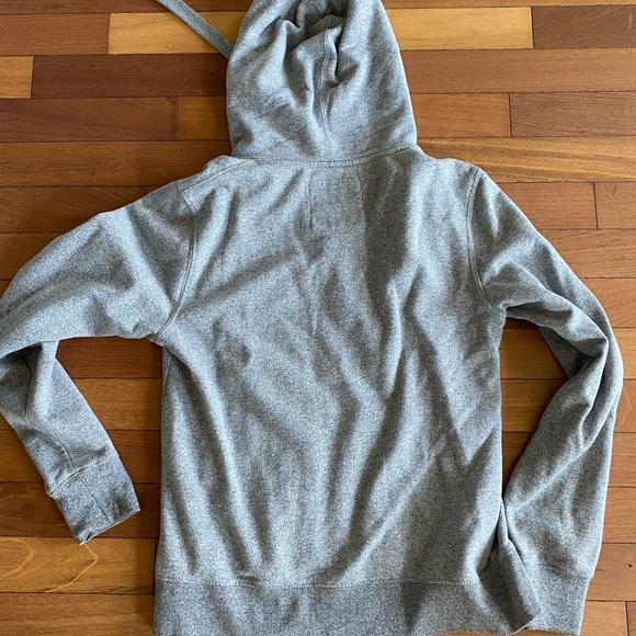 Varsity “University of Waterloo” hoodie - Picture 2 of 3